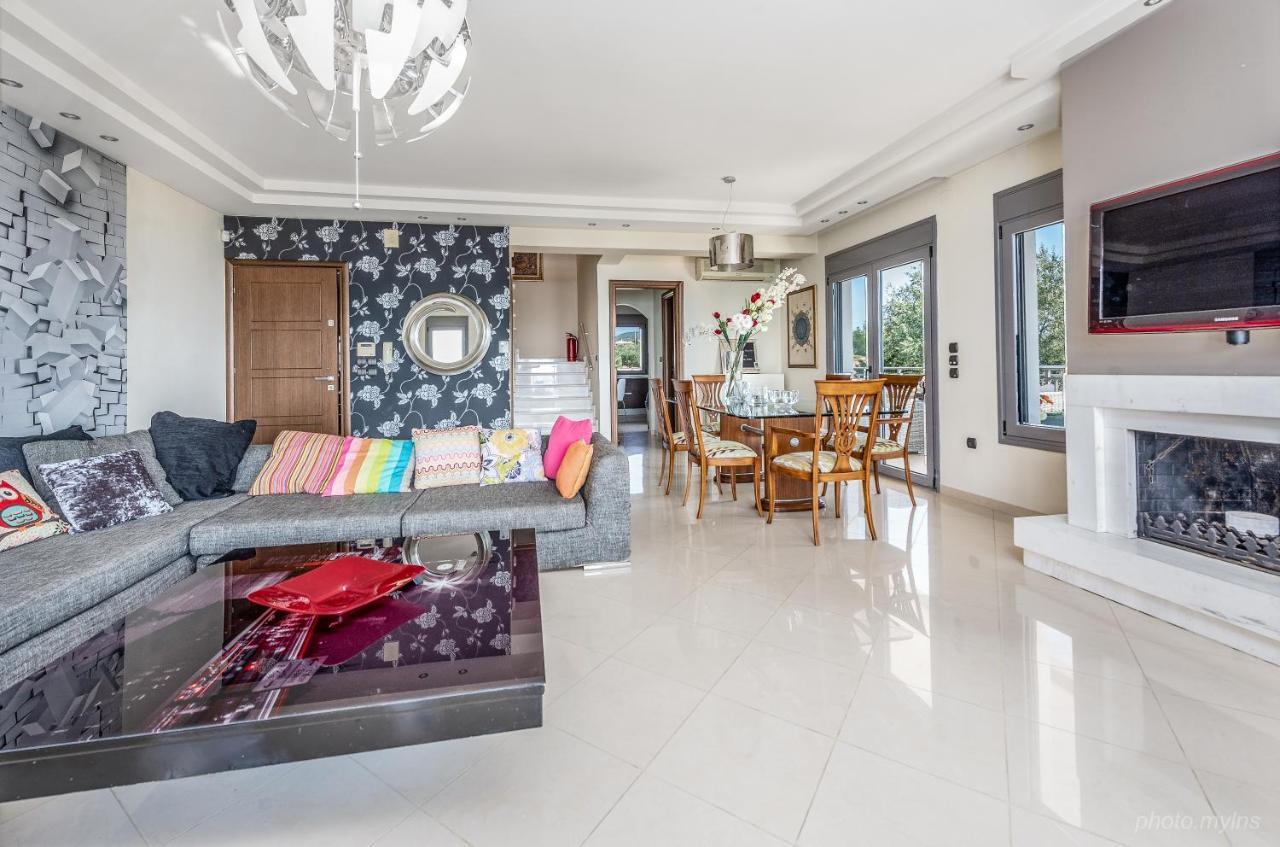 Villa Alexandros *