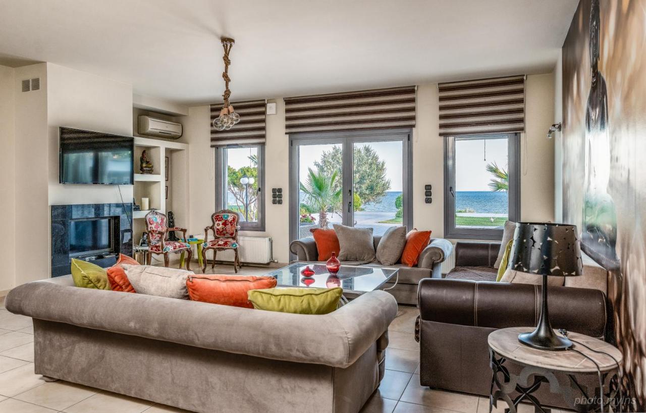 Villa Alexandros *
